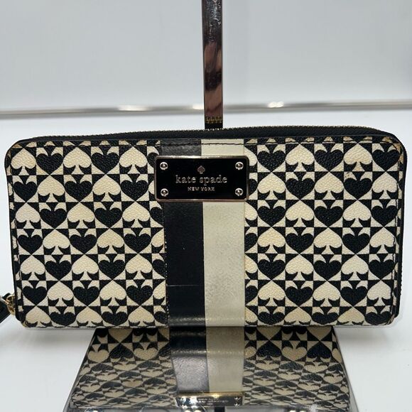 Kate Spade New York Neda Penn Place zip-around continental wallet. - Picture 1 of 9